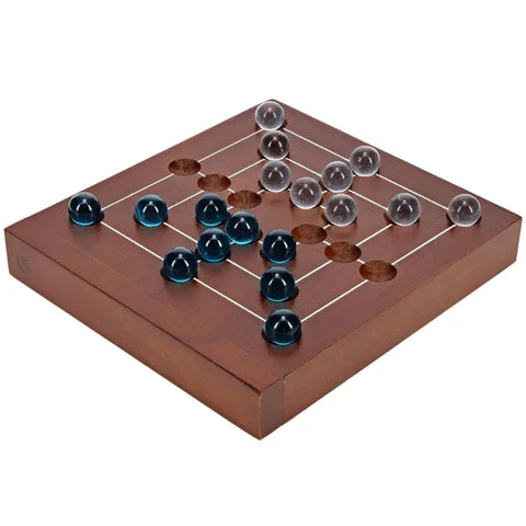 nine men's morris