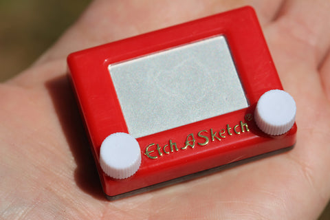 World's Smallest Toys Etch A Sketch